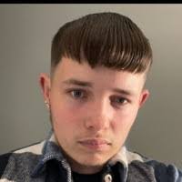 Evan Roche's Instagram, Twitter & Facebook