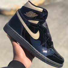 Air jordan 1 low 'university gold black'. Air Jordan 1 High Og Patent Black Metallic Gold 555088 032 Release Date Info Sneakerfiles