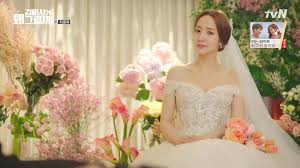 What S Wrong With Secretary Kim Park Minyoung S Wedding Dress Close Up