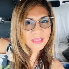 Who installs laundry cabinets in Easley, SC?