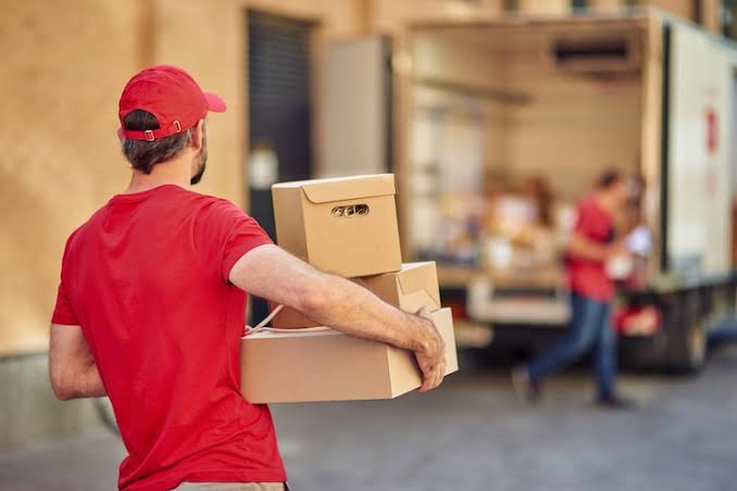 Ready Set Ship Mississauga warehouse handling pick, pack and same-day dispatch