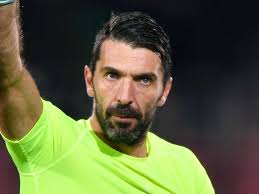 Oct 07, 2010 ai demandé une coupe dégradée, y aura pas de gros contraste entre le haut de la tête. Le Nouveau Look De Gianluigi Buffon Goal Com