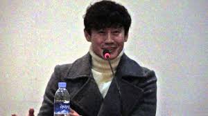 병구(신하균)는 이번 개기월식까지 안드로메다 왕자를 만나지 못하면 지구에 엄청난 재앙이 몰려올 것이라 믿는다. 131229 ì§€êµ¬ë¥¼ ì§€ì¼œë¼ 10ì£¼ë…„ Gv ì‹ í•˜ê·  ì™¸ê³„ì¸ ì´ë¦„ì˜ ì§„ì‹¤ Youtube