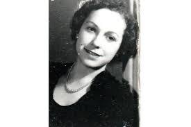 Mary Kestler's Instagram, Twitter & Facebook