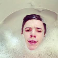 ethan hodgson (@HodgsonEthan)