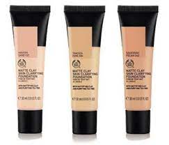 Untuk memilih foundation yang berkualitas memang tidak mudah begitu saja. 30 Foundation Untuk Kulit Berminyak Ini Tips Agar Awet Di Wajah Diedit Com