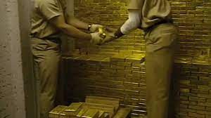 Spdr gold shares represent fractional, undivided beneficial ownership interests in the trust, the sole assets of which are gold bullion, and, from time to time, cash. Spdr Gold Trust Need To Know Youtube
