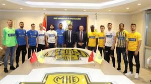 The football team wears a yellow and navy kit and plays its home matches at eryaman stadium following the closure of the ankara 19. Ankaragucu Sign 15 Players In January Transfer Window Turkish Football News