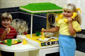 vintage play kitchens: toys for budding
