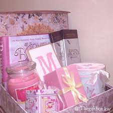 هديه لجميع المناسبات ٢٠دك علبه صغيرة شمعه نوت بوك عطر علبه داخلها كوب كاكاو كتاب لتعليم الطبخ خالص Sold Gifts Gift Wrapping Ted Baker Icon Bag