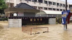 Hujan lebat sejak awal petang semalam yang bertembung dengan air pasang dikesan sebagai antara punca mengakibatkan banjir buruk di pulau. Pulau Pinang Values Life At Rm400 Only Seademon Says