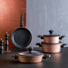 İndüksiyon ocaklarda kullanıma uygun değildir. Karaca Biodiamond Rose Gold 7 Parca Tencere Seti Tava Bakir Mutfak