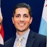 Stephen Burdett's Instagram, Twitter & Facebook