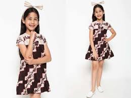 3 desember 2019 model baju gamis anak perempuan umur 8 tahun. 10 Model Gaun Pesta Anak Perempuan Terbaru Tahun 2021