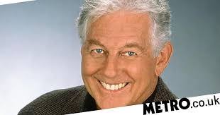 Brett Hadley's Instagram, Twitter & Facebook