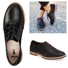 Waterproof Shoes And Boots 4 Stylish Comfortable Options Waterproof Shoes Shoes Comfortable Shoes