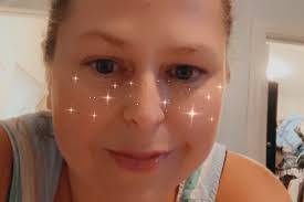 Lisa Pilling's Instagram, Twitter & Facebook