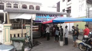 Někteří preferují deen maju, raffee pulau tikus, imigresen, kg melayu (abychom jmenovali alespoň. Avengers Blogger Deen Maju