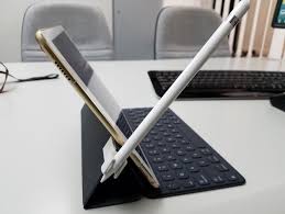 Apple Pencil Holder For Smart Keyboard By Superrei Thingiverse Apple Pencil Holder Apple Pencil Pencil Holder