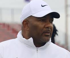 USU great James Murphy https://cfhof.ca/members/james-murphy/