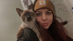 Has anyone seen a missing indoor cat?