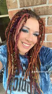 Where to source good quality synthetic hair?