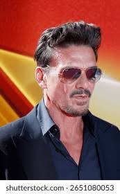 Grillo: 1,7 mil imagens, fotos e ilustrações stock livres de direitos