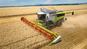 The combine harvester is a vehicle featured in grand theft auto: Lexion 8000 And 7000 New High Performance Combine Harvesters With Up To 790 Hp Press Releases Claas Group