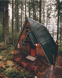 Who Would You Spend Your Weekend With In This Cabin Location Oregon Photo By Ryanweegan Cabin House Rustic House Pretty House
