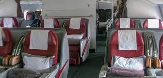 For this version, business class is found from rows 1 to 7 and. Flight Review Qatar Airways Business Class Boeing 777 300er Sydney To Doha Transport Reviews Luxury Travel Diary