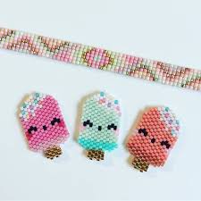Tissage Sorbet Si Vous Voulez Le Diagramme Des Petites Glaces Faites Moi Signe Brickstitch Miyukibea Brick Stitch Pattern Bead Stitching Seed Bead Patterns