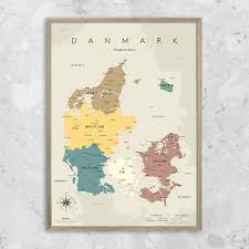 Over the time it has been ranked as high as 1 700 999 in the world, while most of its traffic comes from denmark, where it reached as high as 11 999. Plakat Danmarkskort Gra Gehalt
