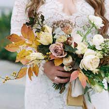 Creamy roses, cafe au lait dahlias, and plenty of foliage will make for a gorgeous autumnal affair. 47 Beautiful Bouquets For A Fall Wedding