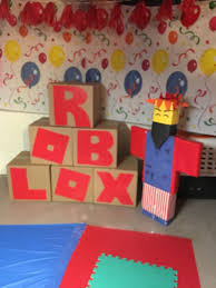 Roblox Birthday Party Game Ideas Pin By Amanda Skinner On Roblox Party Robot Birthday Party Lego Birthday Party Tiana Birthday Party