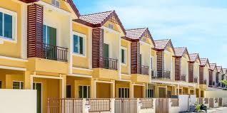 Rumahnya luas, cukup untuk dihuni keluarga besar beranggotakan. Optimisme Bisnis Properti Di Tengah Gempuran Wabah Covid 19