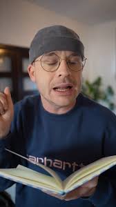 LES FRANÇAIS MANIFESTENT TOUT LE TEMPS 🇫🇷😂 POURQUOI PAS NOUS ? 🇧🇪🤣  QUI VEUT UN GIANT 🍔 ? 🤣😂 EN TOURNÉE EN 🇫🇷🇨🇦🇨🇭-> www.guihome.be 🎪 