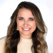 Haley May (@haleymay_sellshouses) • Instagram photos and videos