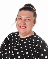 Leigh C.E. Primary School‎