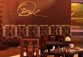 An executive producer by the name of oprah winfrey. Tour Godiva S Chocolate Set