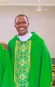 Happy Birthday Rev. Fr. Emmanuel Mary Ofori Srem.😍😍 God bless you  abundantly with wisdom from heaven