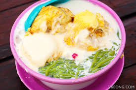 While they aren't the only ones dishing out this perfect combination of malaysia's two favourites, what makes this stall stand out from all the rest is the durian itself. Durian Cendol Durian Shake Roti John Mel S Corner Batu Caves
