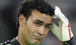 El Hadary injury blow for Egypt, Aaron out for Eagles