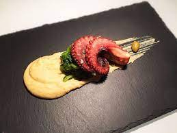 Morbidezza E Croccantezza Insieme Per Questa Ricetta Di Alta Cucina Gourmet Di Un Un Polpo Cotto A Bassa Temperatura Con F Ricette Cibo Gourmet Ricette Gourmet