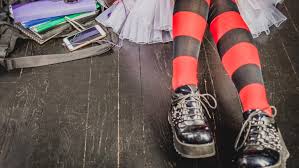 Romance anime is plentiful, but while some series perfectly capture a love declaration, others make us want to turn our tvs off from awkwardness. Was Sind E Girls E Boys Der Jugendtrend Erklart