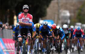 , 2019 , joodse huizen 5: Tirreno Adriatico 3 Van Der Poel Siegt Weil Van Aert Blau Verteidigt