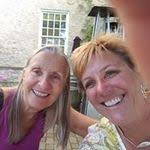 Lori Schreck's Instagram, Twitter & Facebook