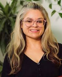 Ashley Stacy's Instagram, Twitter & Facebook