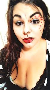 Hey beautiful ladies I'm looking for 5 to 6 girls who would be interested  in a make up class 101! Yes there will be a fee 20$ a spot. I do makeup