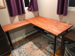 Make your own small custom sized sitting or standing desk with just 3 ikea pieces and a couple not many desks work properly with a corner missing. Desks Archives Ikea Hackers