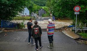 At least 19 dead and dozens missing after homes washed away by freak rain. 13xqcnhejlxkfm
